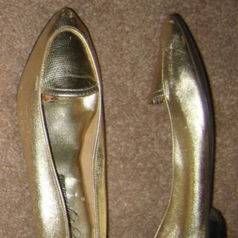 True Vintage Leather Gold Fashion Flats Shoes